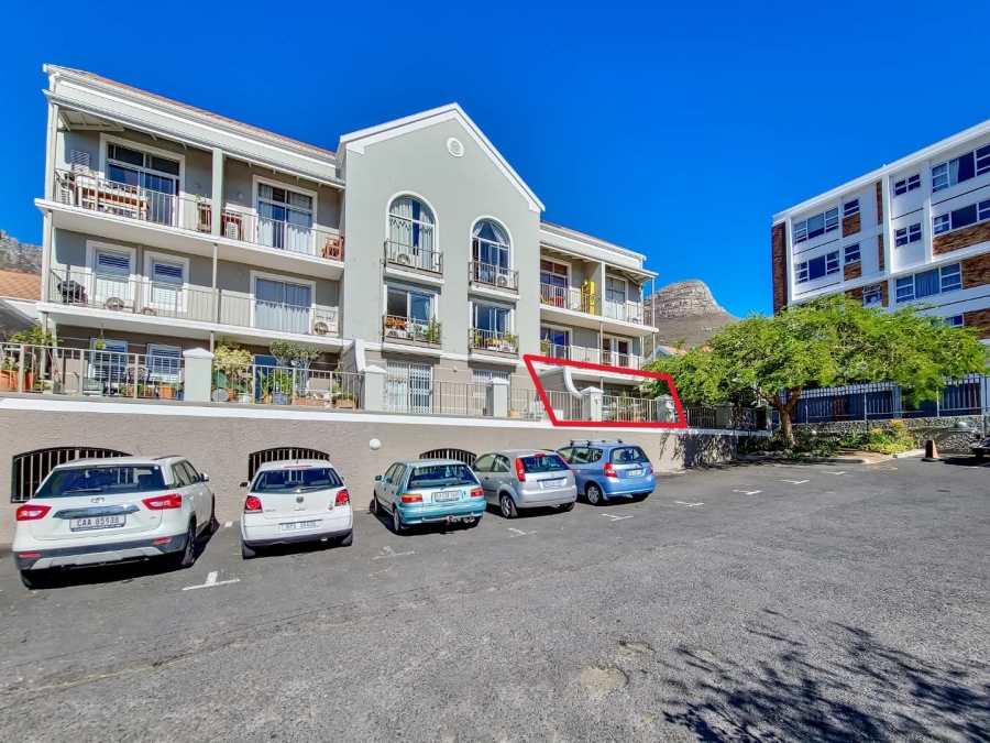 2 Bedroom Property for Sale in Gardens Western Cape